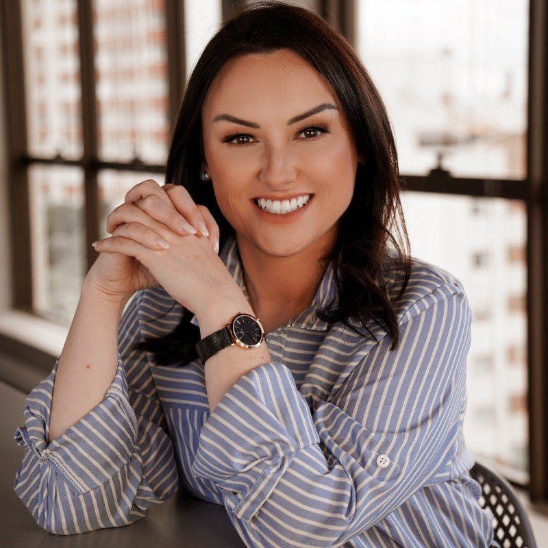 Renata Kmick - Engenheira Civil e Fundadora